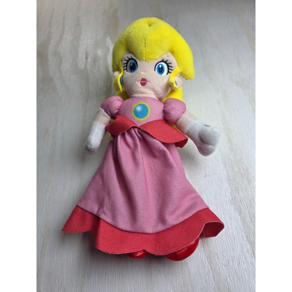 Nintendo Super Mario Princess Peach Plush Doll 11 inch Pink Dress Classic Toy